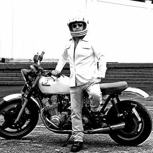 Meet your Posher, Bruce